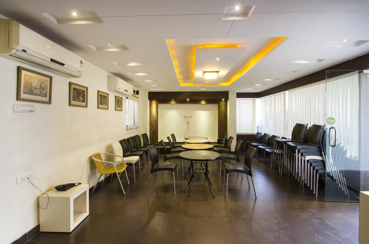 Oyo 984 Hotel Gn International Lālāguda Dış mekan fotoğraf