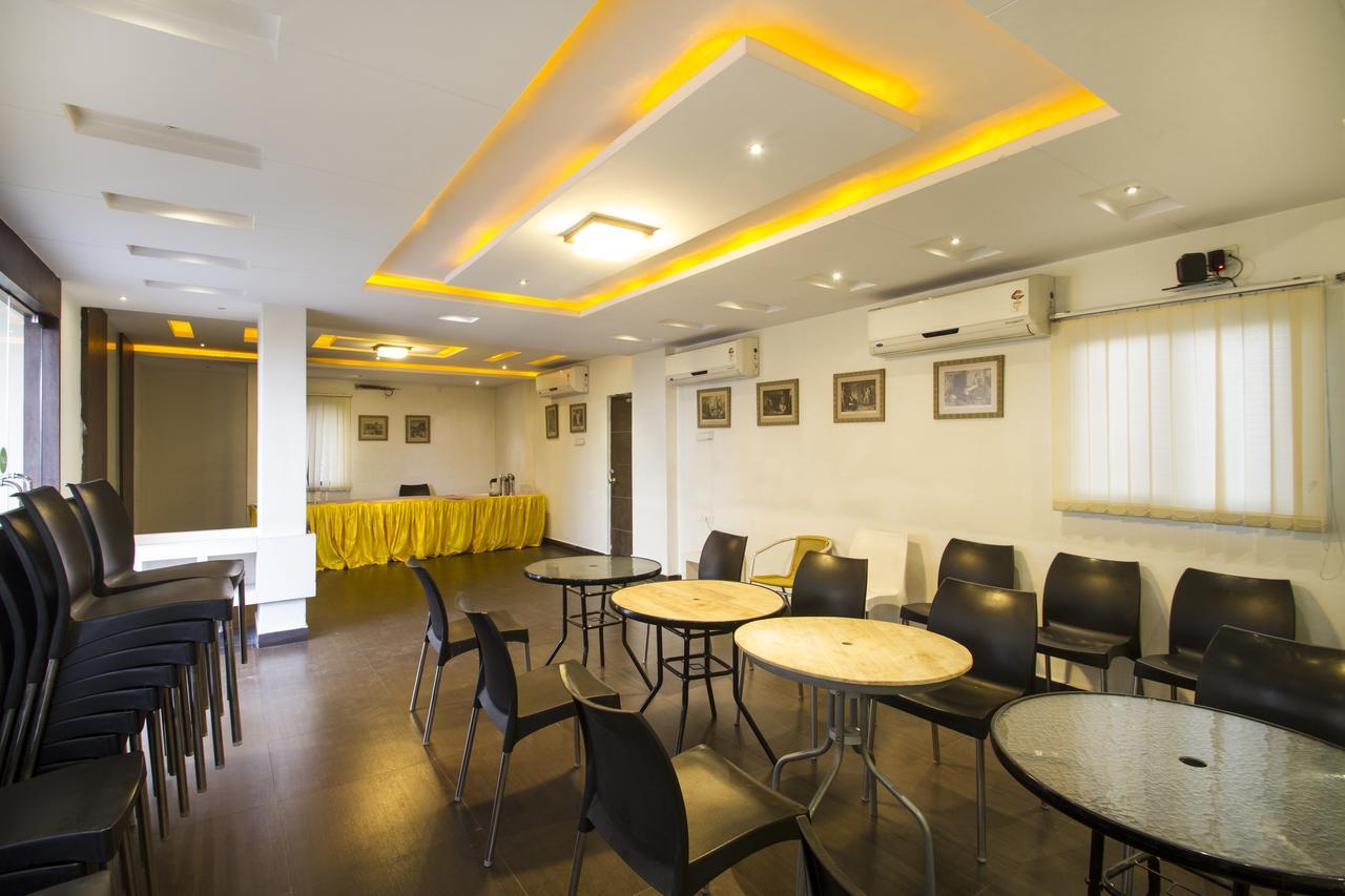 Oyo 984 Hotel Gn International Lālāguda Dış mekan fotoğraf